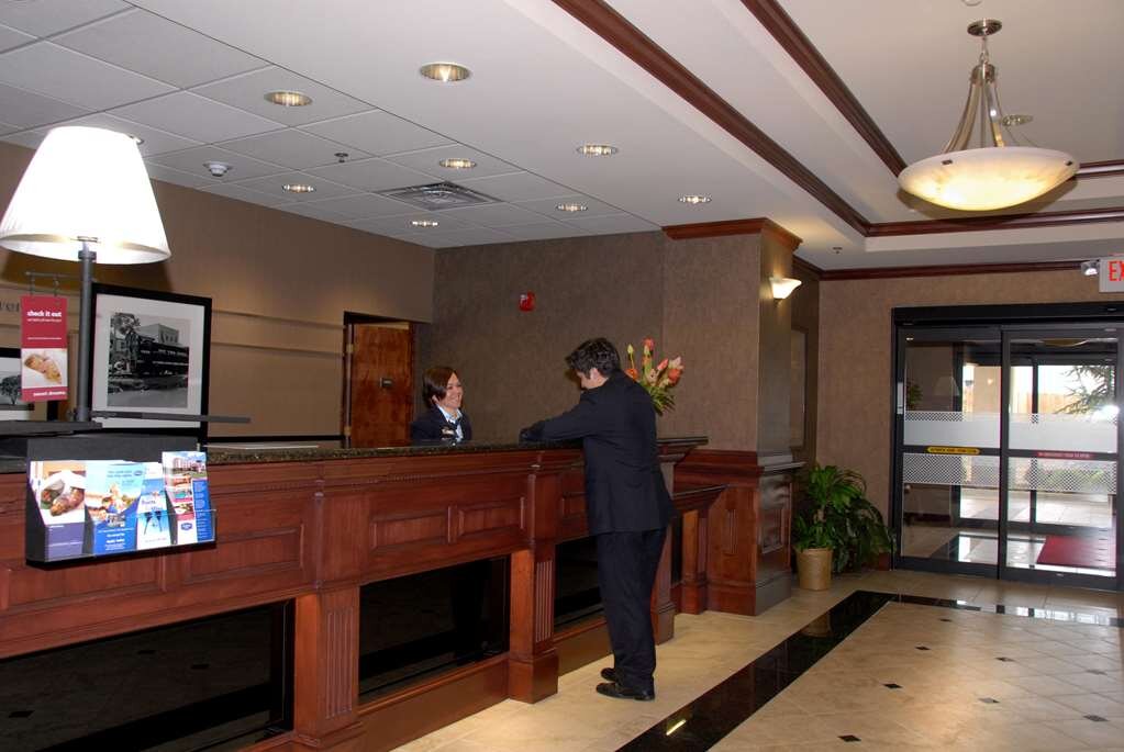 Hotel photo 12 of Hampton Inn Van Buren.