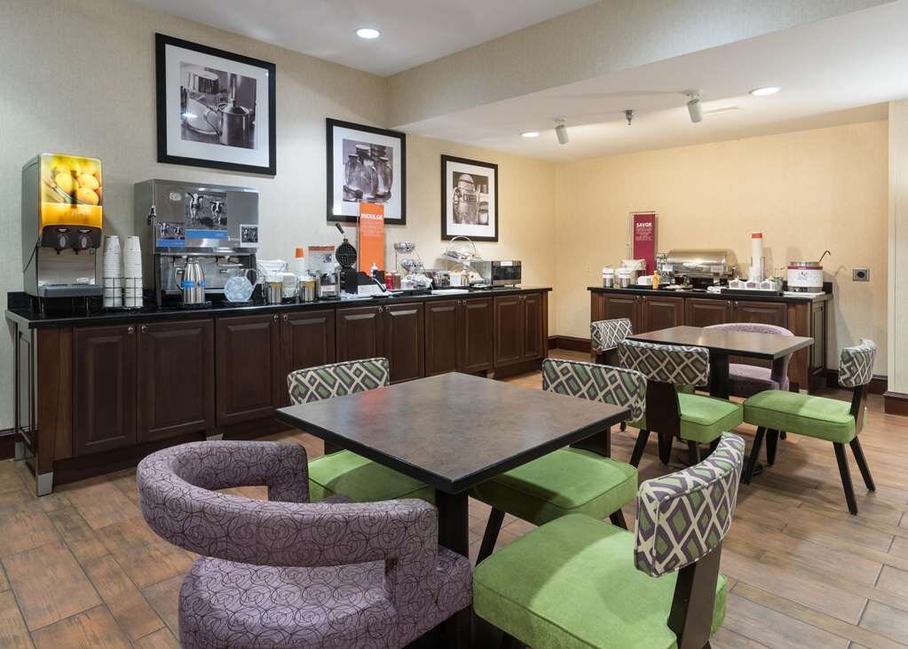 Hotel photo 12 of Hampton Inn Odessa.