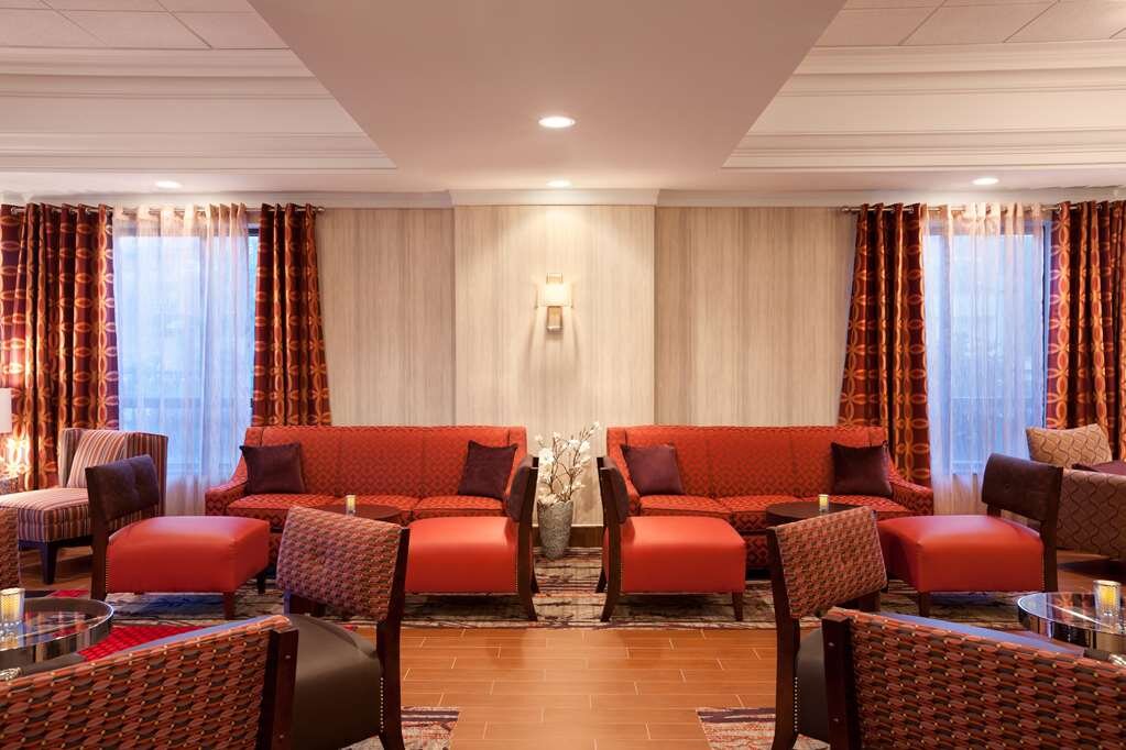 Hotel photo 3 of Hampton Inn Boston / Cambridge.