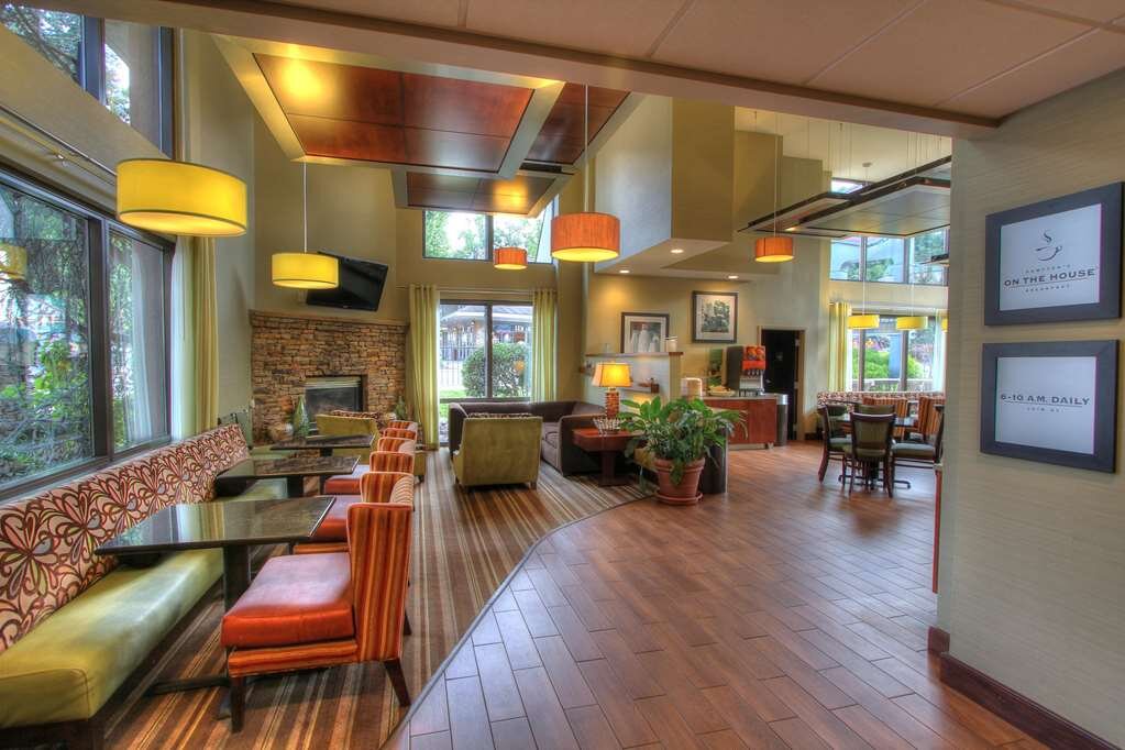 Hotel photo 35 of Hampton Inn Gatlinburg.