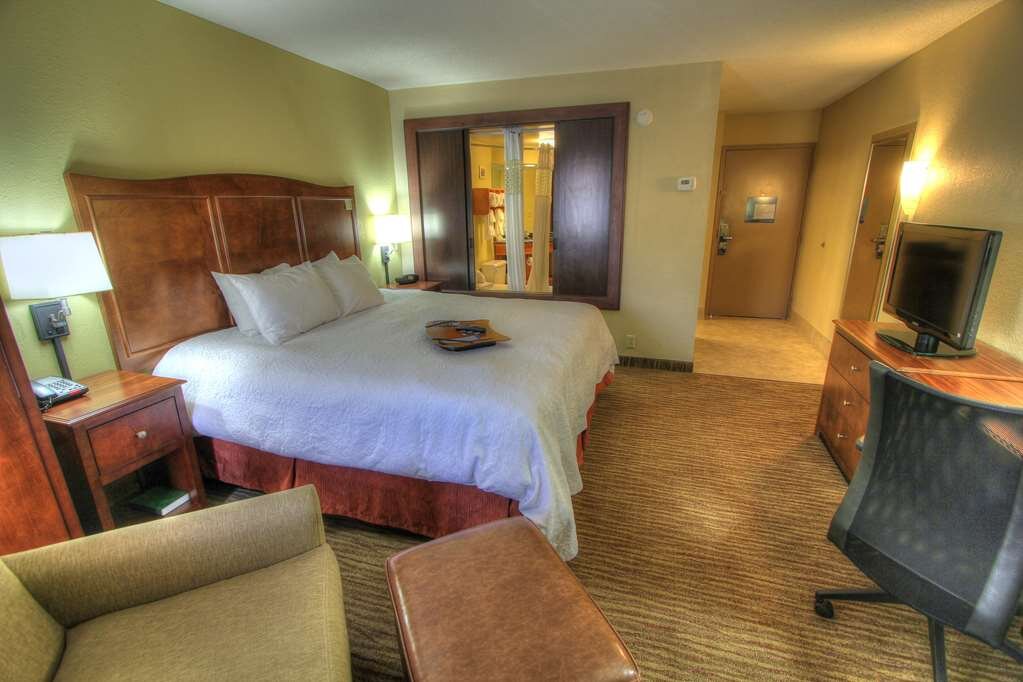 Hotel photo 13 of Hampton Inn Gatlinburg.