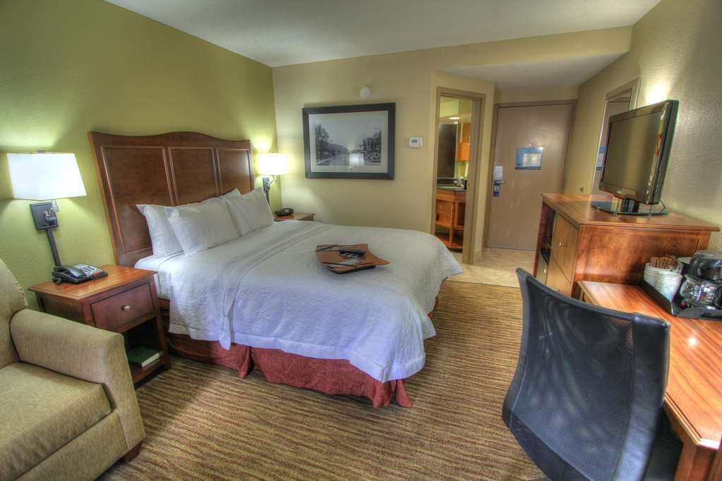 Hotel photo 32 of Hampton Inn Gatlinburg.
