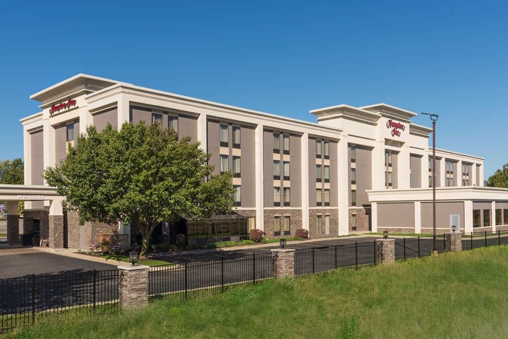 Hotel photo 45 of Hampton Inn Grand Rapids-South.