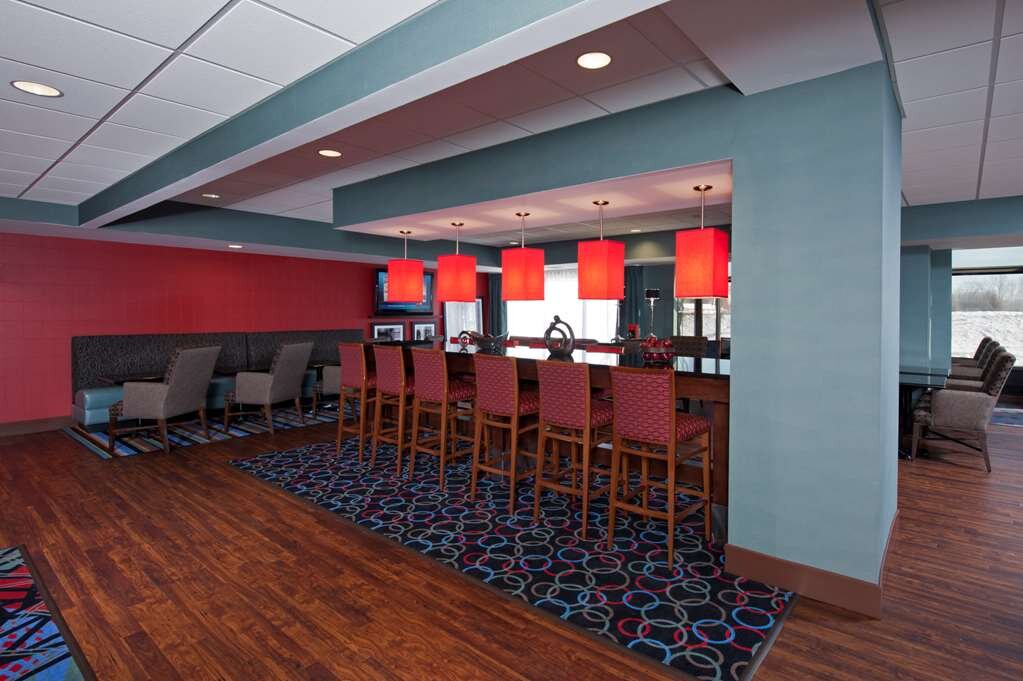 Hotel photo 7 of Hampton Inn Grand Rapids-South.