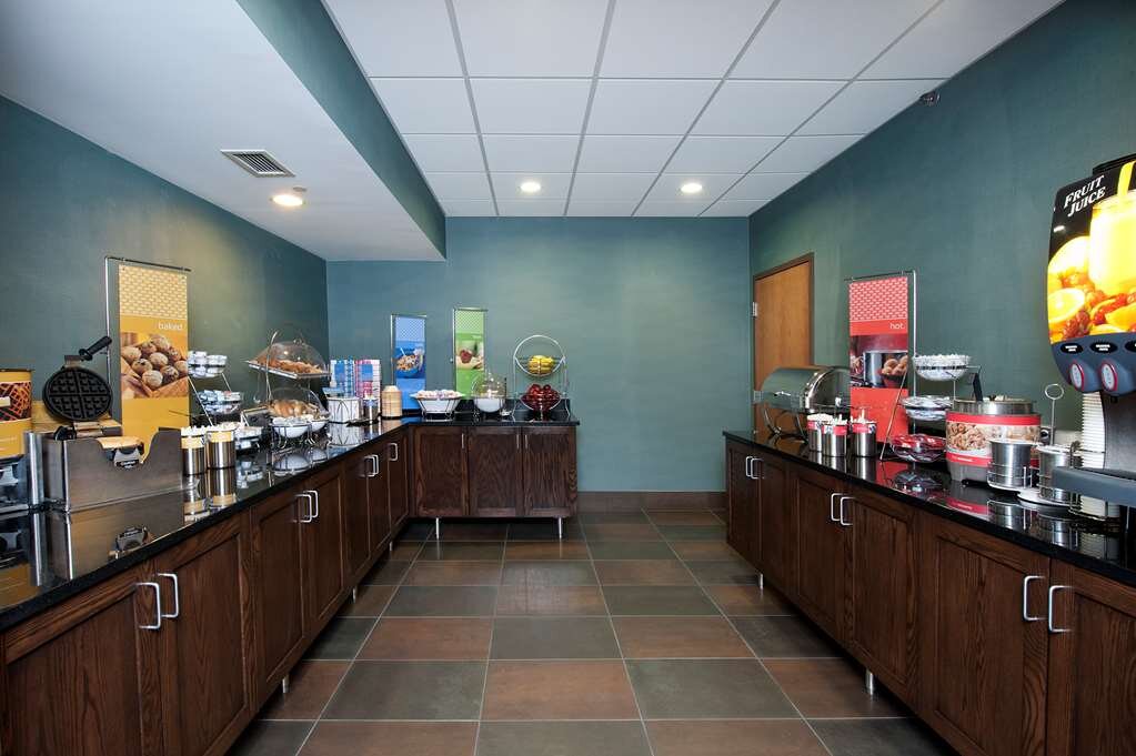 Hotel photo 41 of Hampton Inn Grand Rapids-South.
