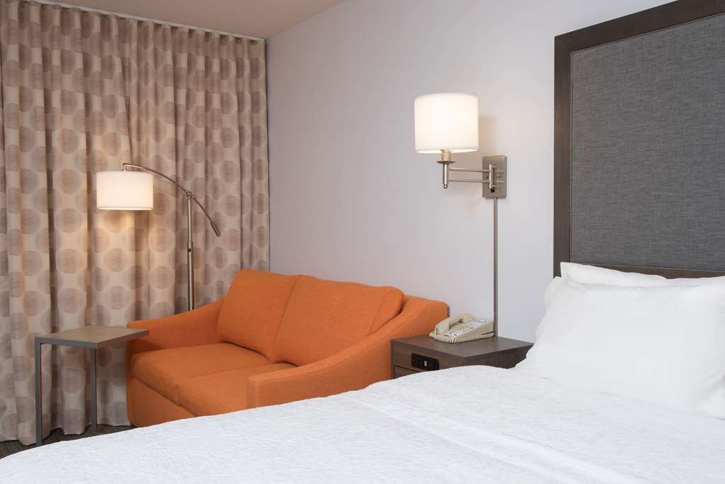 Hotel photo 3 of Hampton Inn Grand Rapids-South.