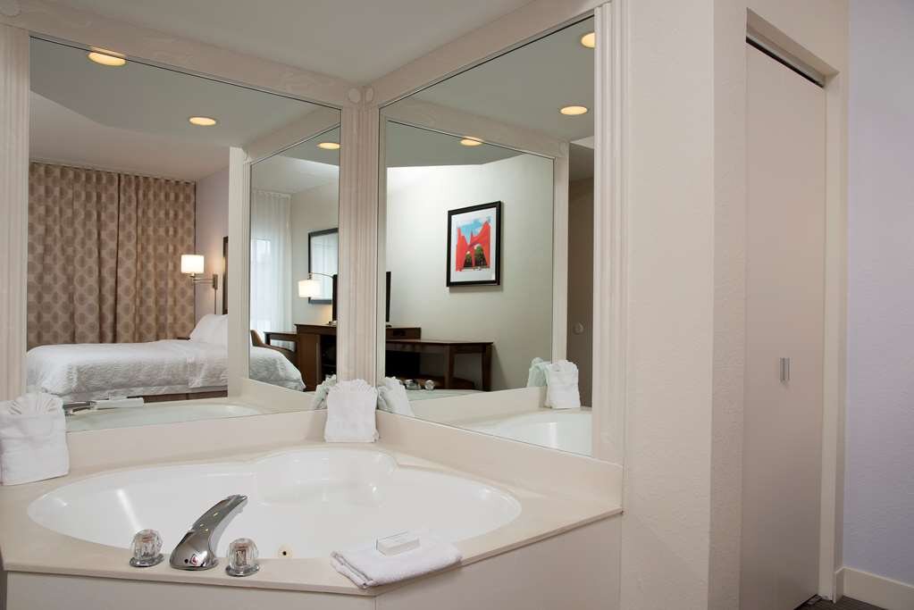 Hotel photo 53 of Hampton Inn Grand Rapids-South.