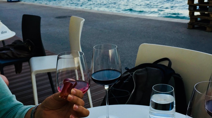 Tasting plate and assortment of pairing wines