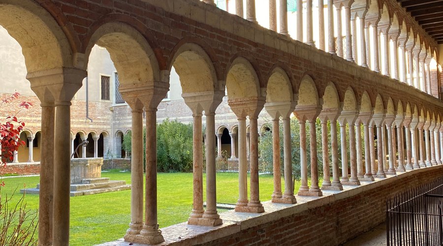 ChiostrodeiCanonici-Verona-GabrieleGuidoni-13