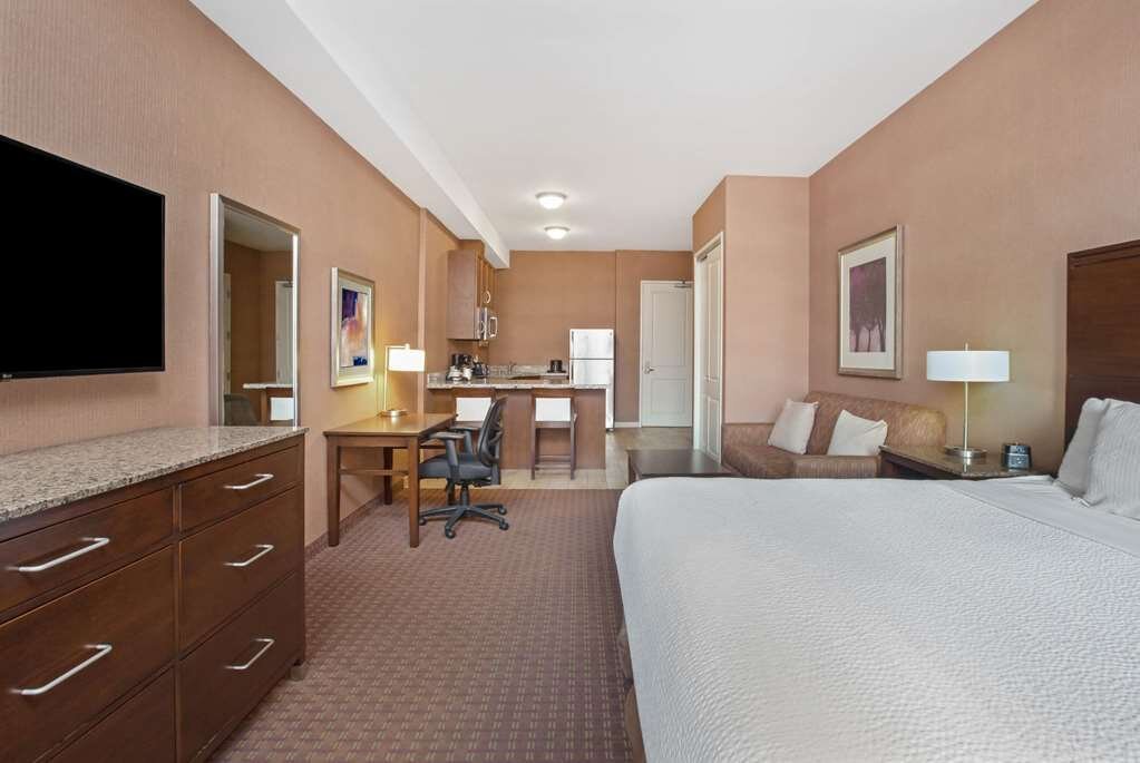 LA QUINTA INN SUITES BY WYNDHAM PASO ROBLES Updated 2024 Prices   Suite 