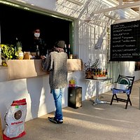 En estos tiempos ofreciendo comida para llevar (Take Away)! Muchas gracias!