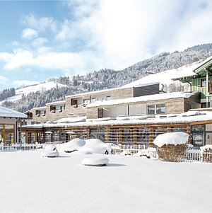 HAIDVOGL KINDERHOTEL Zell am See in Zell am See, image may contain: Hotel, Resort, Waterfront, Water