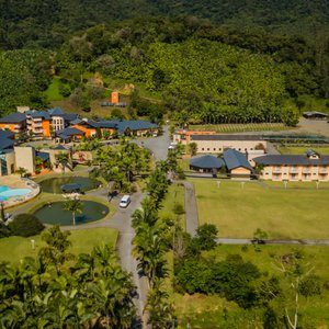 Vista aérea do hotel.