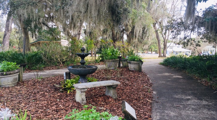 Walking trail