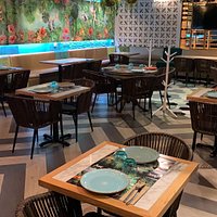 comedor con la distancia social COVID19