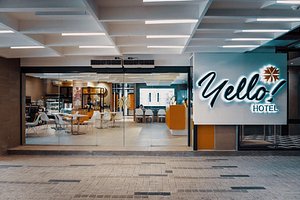 Yello Hotel in Cebu Island, image may contain: Restaurant, Indoors, Cafeteria, Shopping Mall