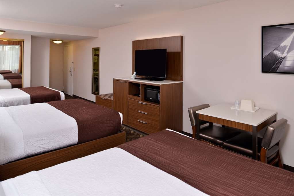 Hotel photo 10 of Best Western Airport Plaza Inn - Los Angeles Lax Hotel.