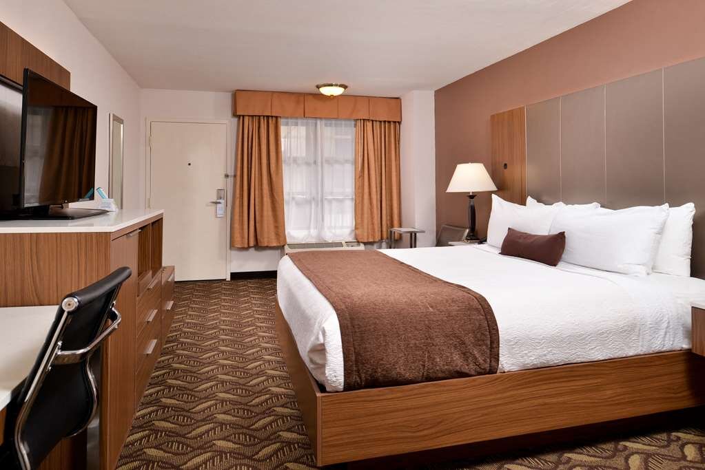 Hotel photo 26 of Best Western Airport Plaza Inn - Los Angeles Lax Hotel.