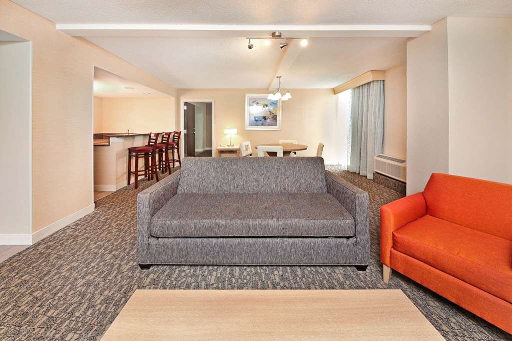 Hotel photo 11 of DoubleTree by Hilton Hotel Virginia Beach.