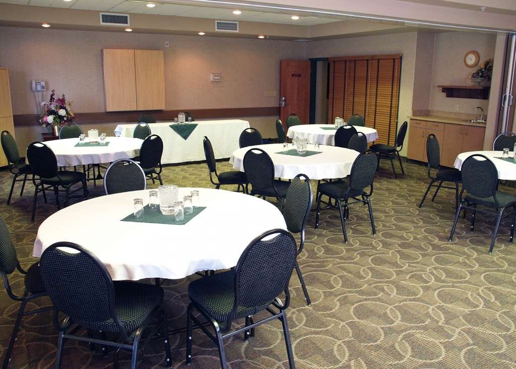 Hotel photo 8 of Best Western Plus Pembina Inn & Suites.