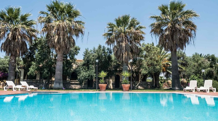 Kite House - Case vacanza con piscina Punta Trettu