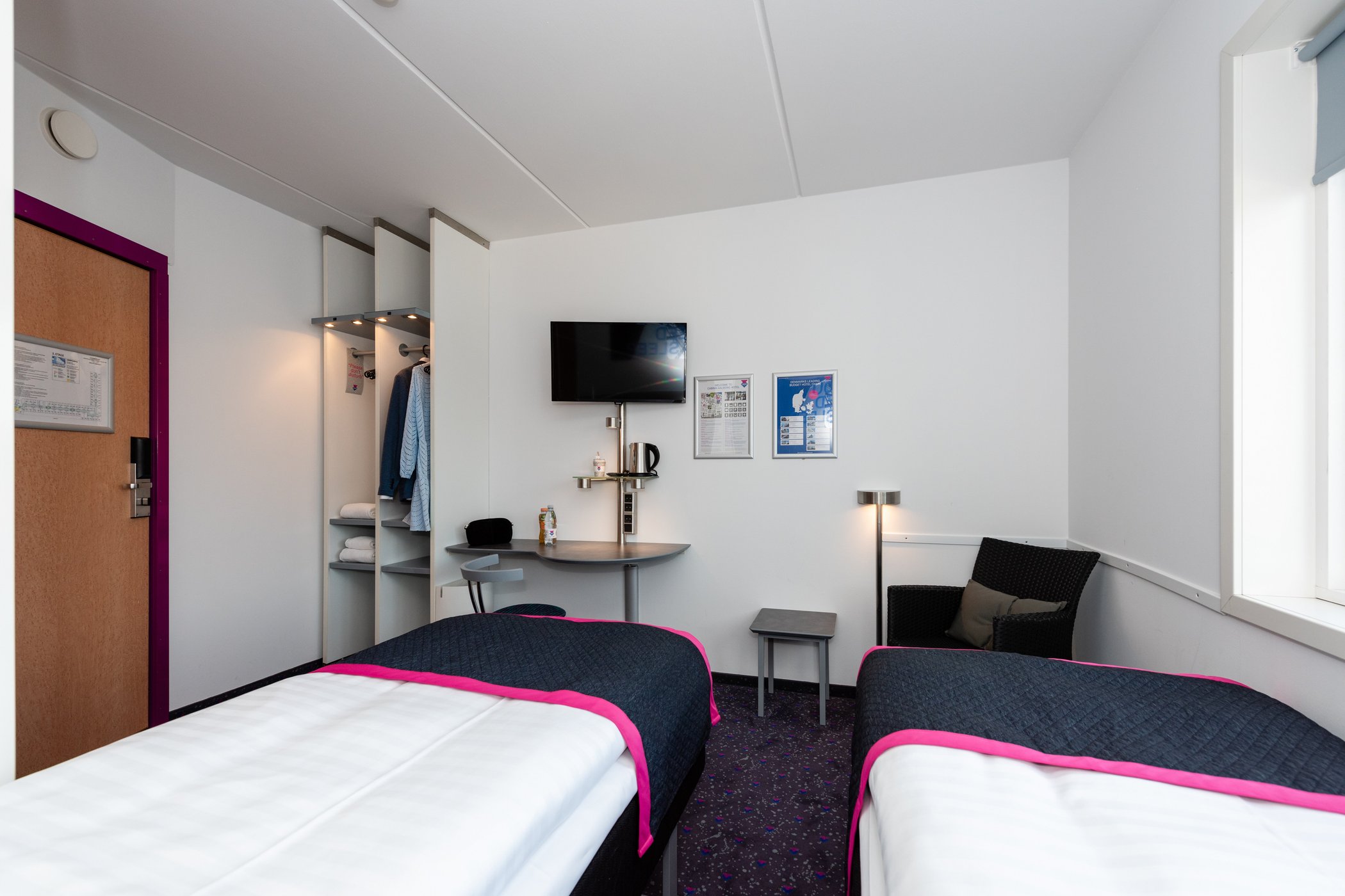 Cabinn by null