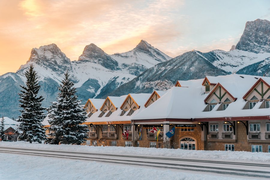 Canmore Inn & Suites - UPDATED 2022 Prices, Reviews & Photos (Alberta