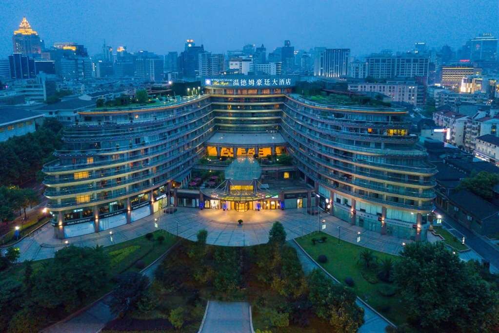 Hotel photo 72 of Wyndham Grand Plaza Royale Hangzhou.