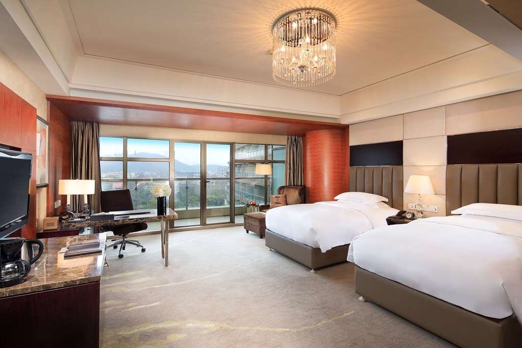 Hotel photo 86 of Wyndham Grand Plaza Royale Hangzhou.