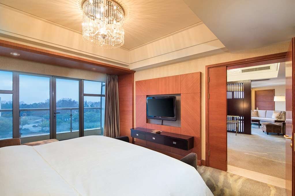 Hotel photo 3 of Wyndham Grand Plaza Royale Hangzhou.