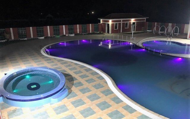 Jacuzzi, Main Pool, Kids Pool