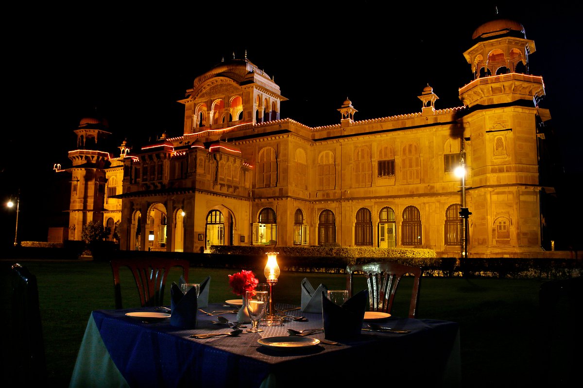 The Lallgarh Palace - A Heritage Palace Hotel, hotel en Bikaner