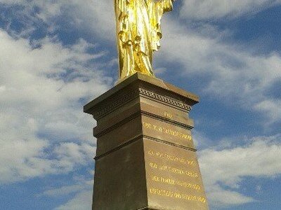 Statue du Sacré-Coeur sur la colline du Horn, au nord du village de Wolxheim (Bas-Rhin)