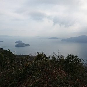近くにある展望台と周辺の景色