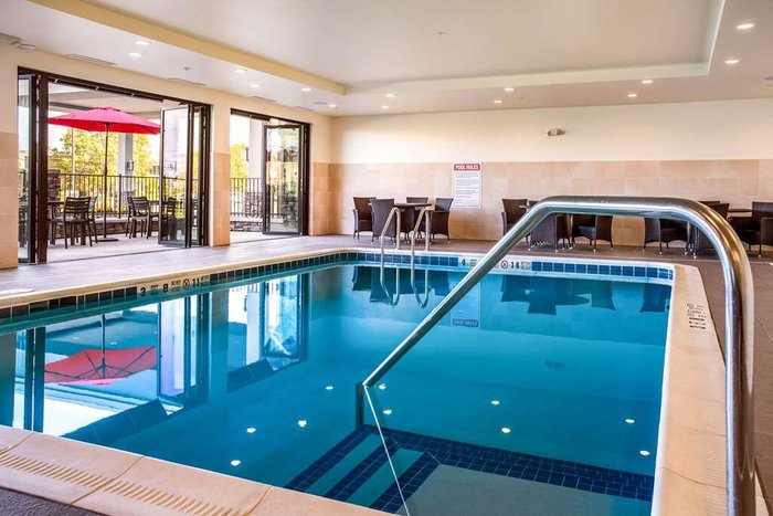 Comfort Inn & Suites Pool Pictures & Reviews - Tripadvisor