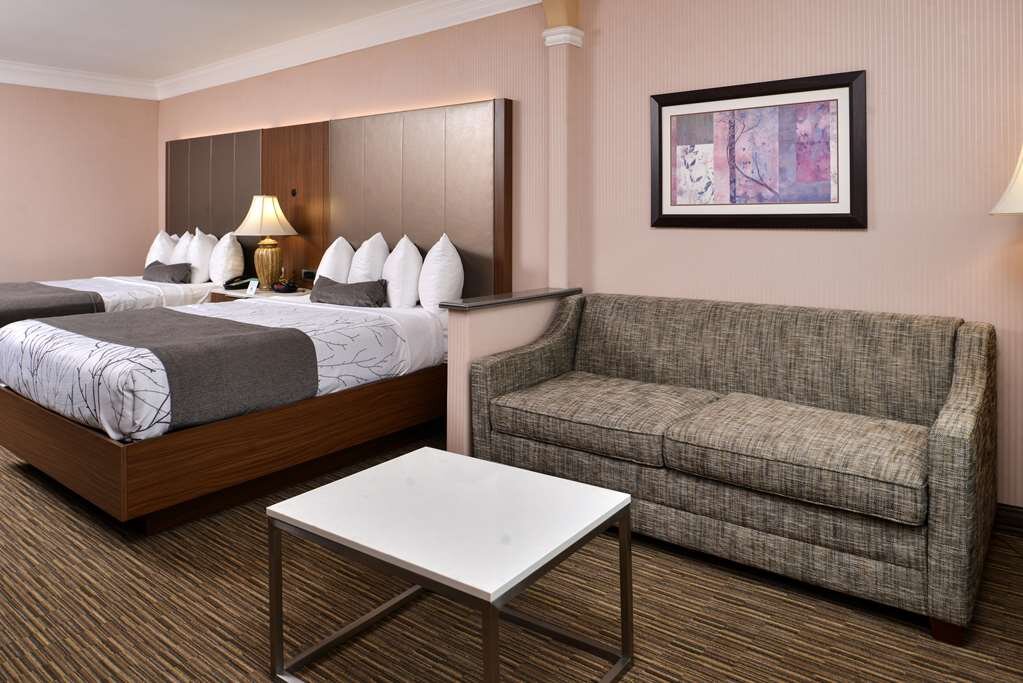 Hotel photo 43 of Best Western Plus Suites Hotel - Los Angeles LAX Airport.