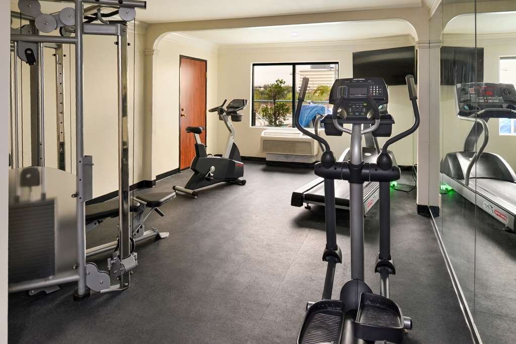 Hotel photo 11 of Best Western Plus Suites Hotel - Los Angeles LAX Airport.