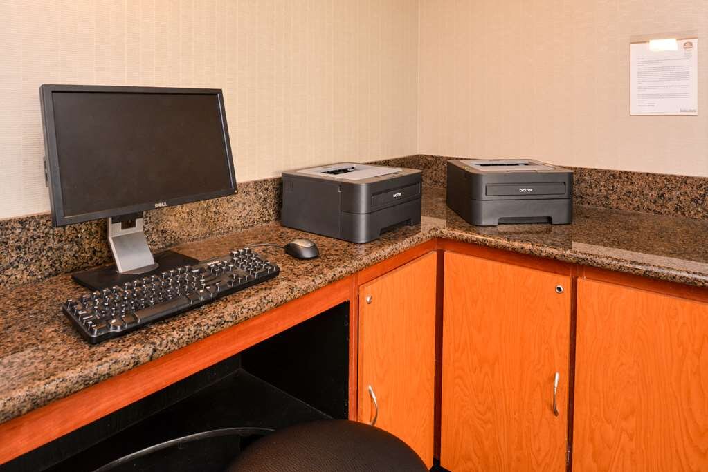 Hotel photo 7 of Best Western Plus Suites Hotel - Los Angeles LAX Airport.