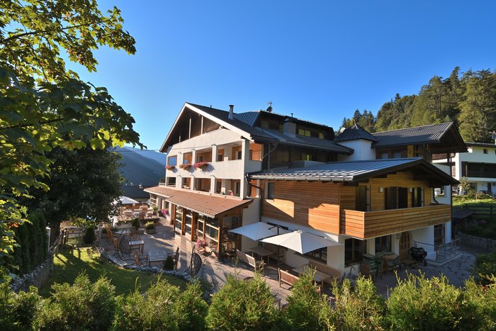 호텔 몬테 파라치아 (Hotel Monte Paraccia, San Vigilio) - 호텔 리뷰