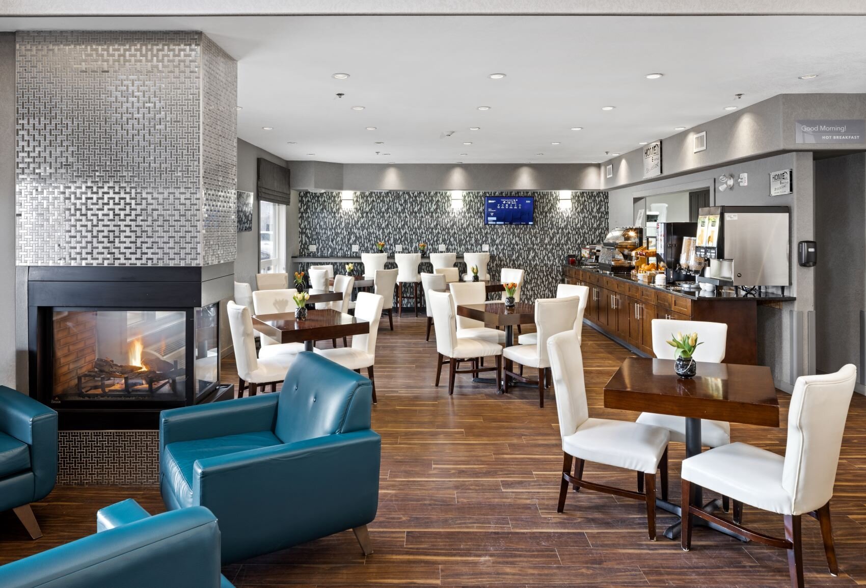 Home Inn & Suites - Swift Current by null