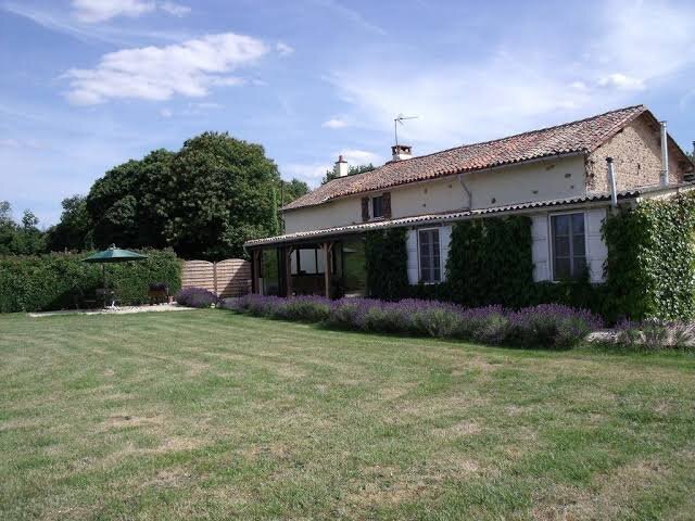 LE JARDIN DE ROSE (Romagne) - B&B Reviews & Photos - Tripadvisor