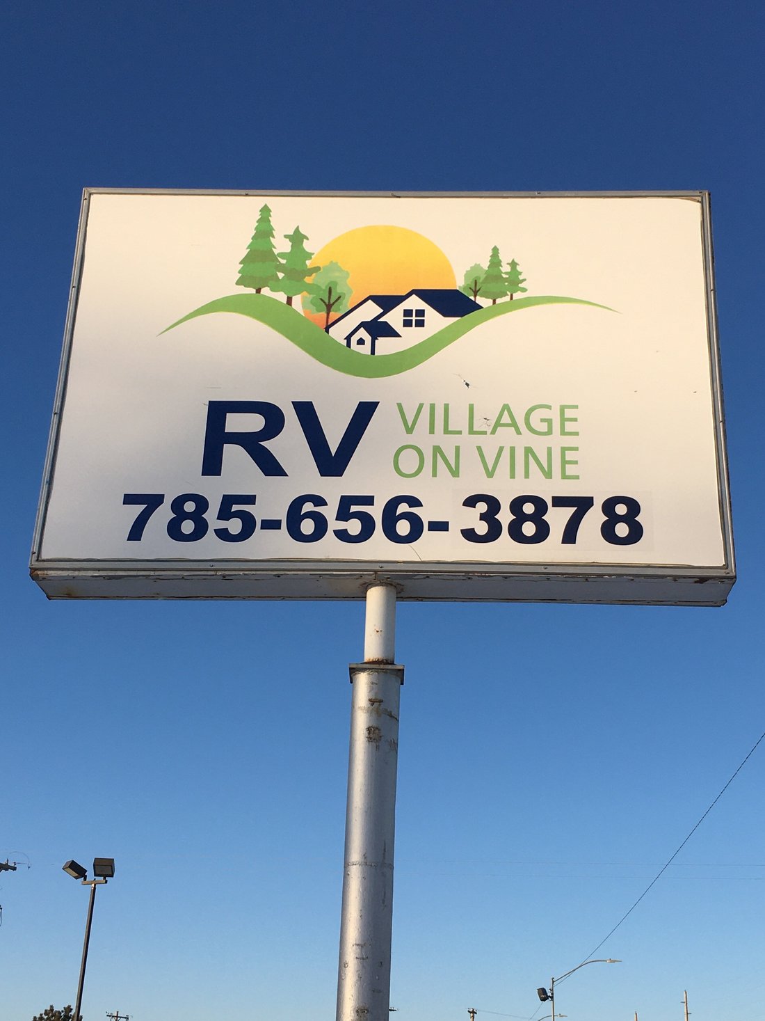 RV VILLAGE ON VINE: 2022 Prices & Reviews (Hays, KS) - Photos of