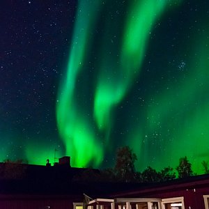 Hotéis Para Ver A Aurora Boreal – A Incrível Sensação De Se Deitar Sob As  Luzes Do Norte » Cris Pelo Mundo