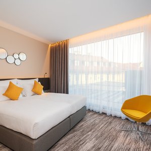 Hotel CUBE, hotel in Prague