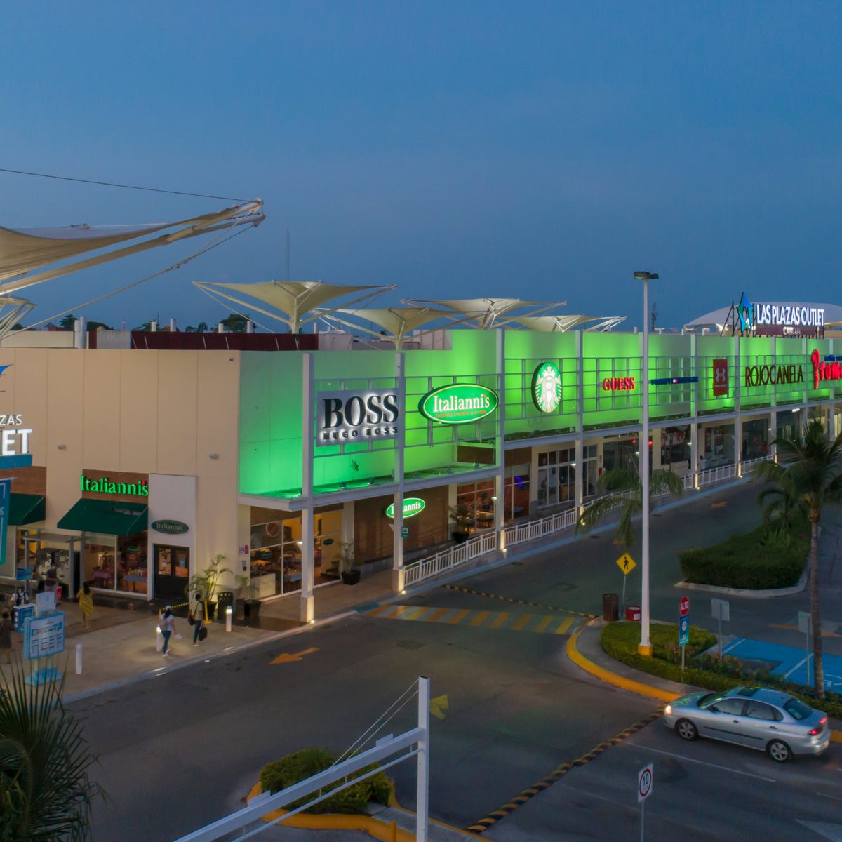 Las Plazas Outlet Cancun - All You Need to Know BEFORE You Go