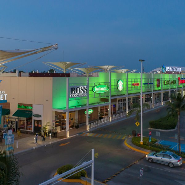 cancun plaza de las americas