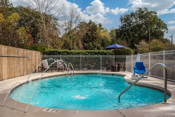 Comfort Suites Niceville Near Eglin Air Force Base Pool Pictures ...