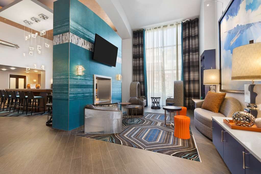Hotel photo 40 of Hampton Inn & Suites Herndon-Reston.
