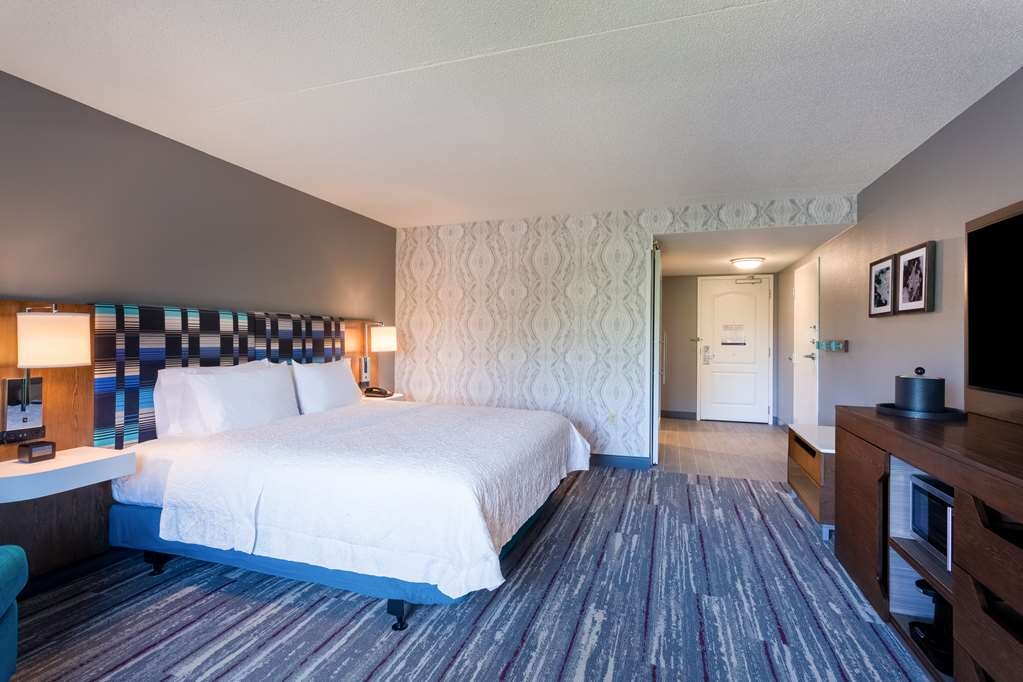Hotel photo 20 of Hampton Inn & Suites Herndon-Reston.