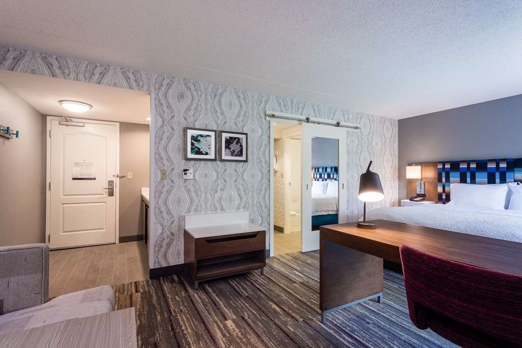 Hotel photo 22 of Hampton Inn & Suites Herndon-Reston.